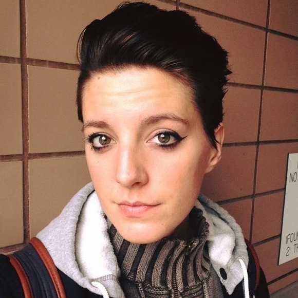 Meet your Posher, Kirstin - Picture 1 of 1